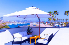 Harbor Lookout - Luxury Beach Home with Coastal Views - Walk to everything!